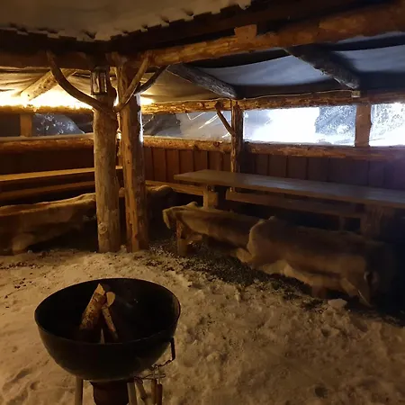 Alojamento de Turismo Selvagem Haraldvollen Red Cross Center *